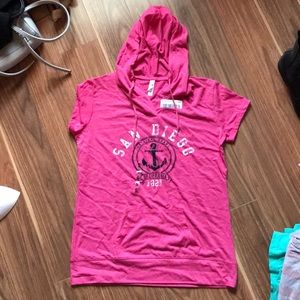 NWT San Diego short sleeve hoodie